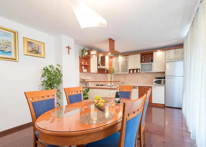 With Wifi - 18120 Apartamento